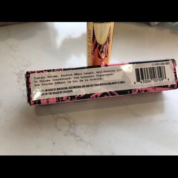 Make up bundle : mascara, lipstick,CIATEeyeshadow - Picture 8 of 9